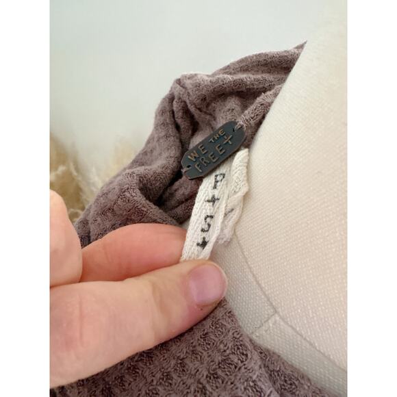 Free People Kristina Drippy Thermal Cowl Neck Top Mushroom Small - Picture 9 of 9